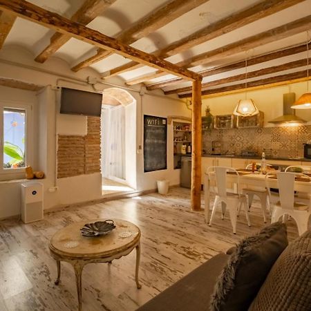 Apartamento En El Corazon De Tarragona. Planta Baja Con Patio. Exterior photo