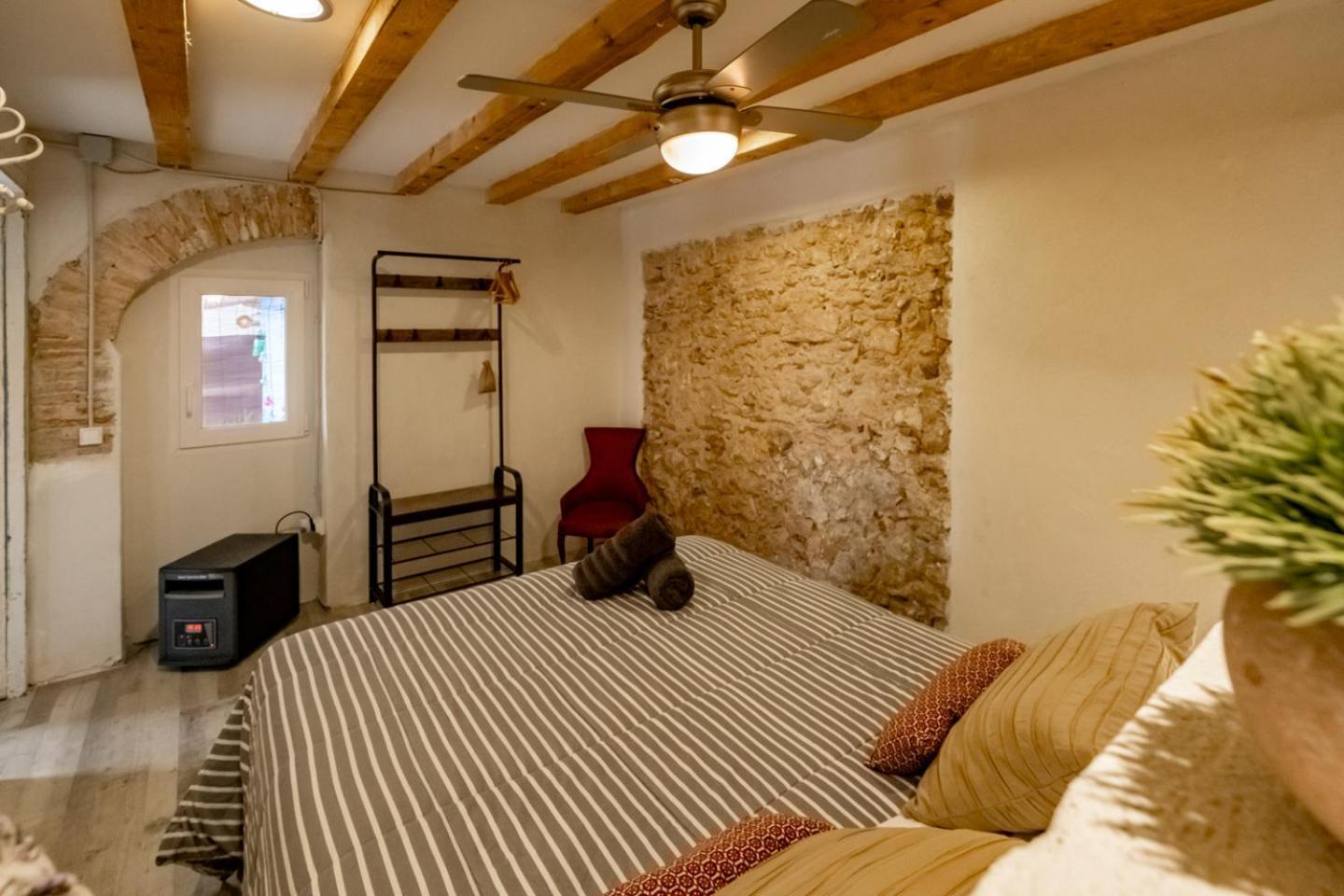 Apartamento En El Corazon De Tarragona. Planta Baja Con Patio. Exterior photo