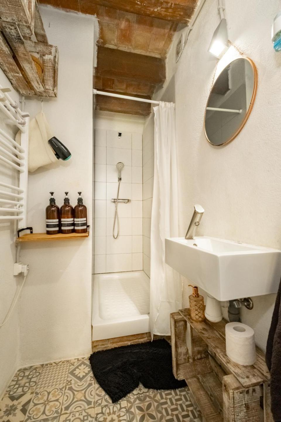 Apartamento En El Corazon De Tarragona. Planta Baja Con Patio. Exterior photo