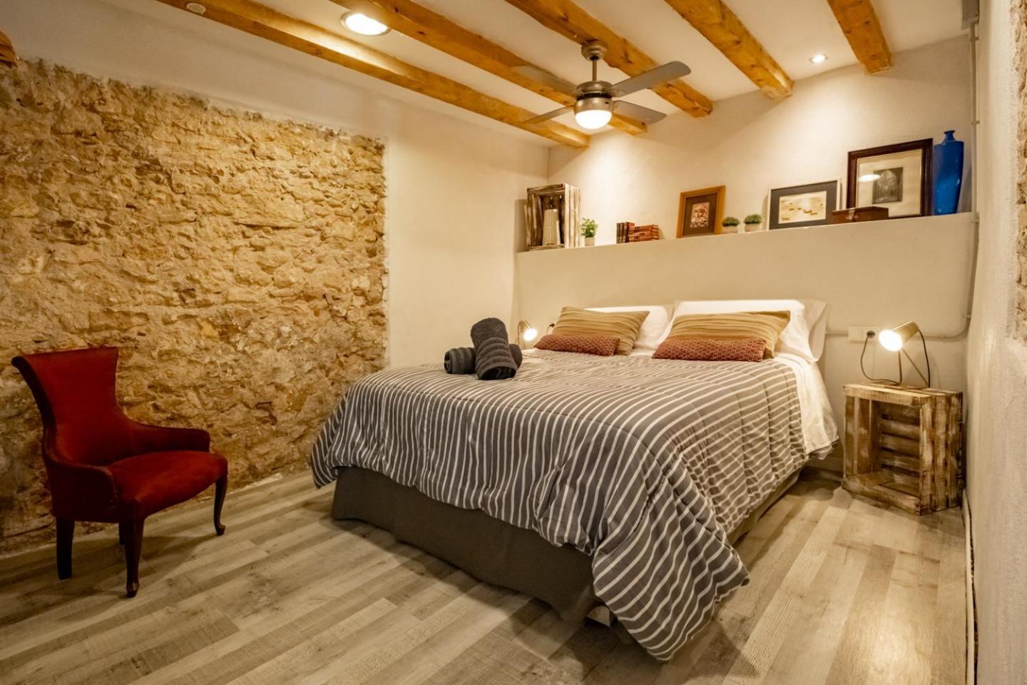 Apartamento En El Corazon De Tarragona. Planta Baja Con Patio. Exterior photo