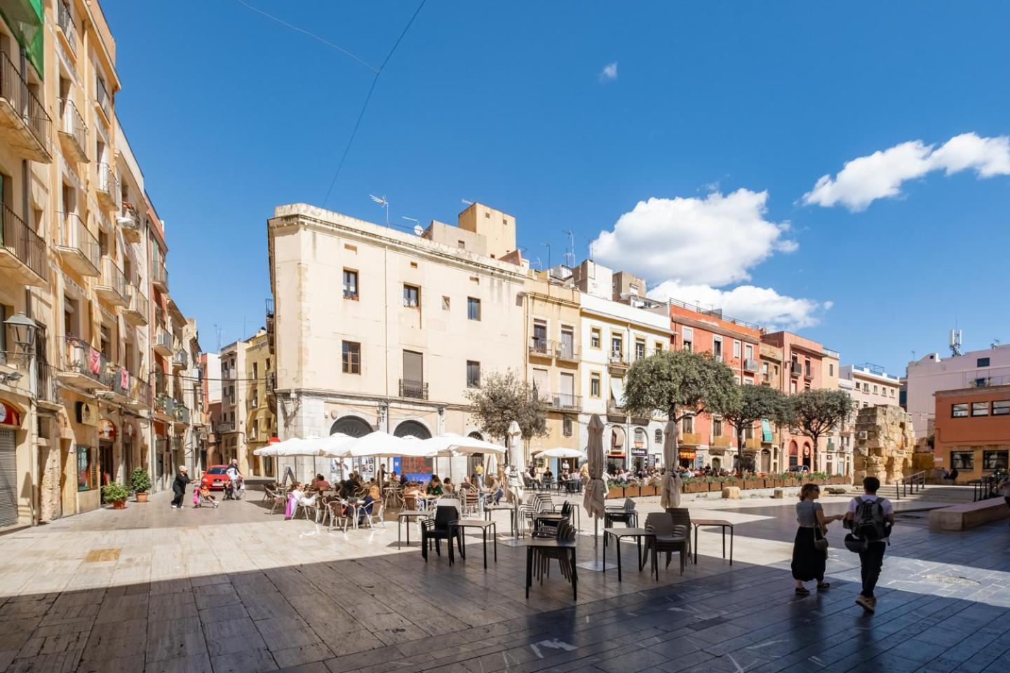 Apartamento En El Corazon De Tarragona. Planta Baja Con Patio. Exterior photo
